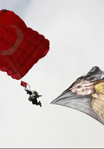 تفاديا للاحراج.. الرئيس التركي يفصل بين الجيش والزوجة!  صورة رقم 1