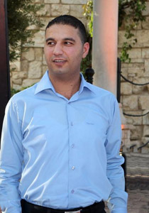 فقط رجال الأعمال يتمتعون من ثورة الانترنت السريع مع orange صورة رقم 1 فقط رجال الأعمال يتمتعون من ثورة الانترنت السريع مع orange صورة رقم 1