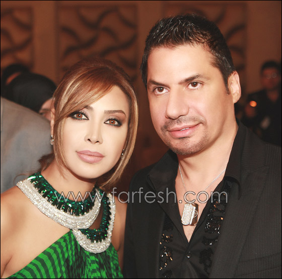 الزغبي ترتدي فستانا من تصميم عطالله وتفتتح بوتيكه في قطر! صورة رقم 4 الزغبي ترتدي فستانا من تصميم عطالله وتفتتح بوتيكه في قطر! صورة رقم 4