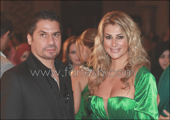 الزغبي ترتدي فستانا من تصميم عطالله وتفتتح بوتيكه في قطر! صورة رقم 6 الزغبي ترتدي فستانا من تصميم عطالله وتفتتح بوتيكه في قطر! صورة رقم 6