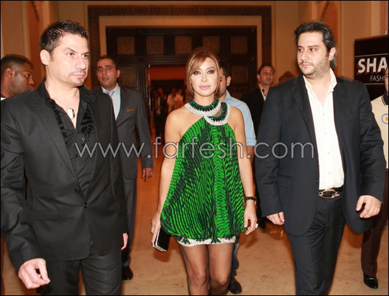 الزغبي ترتدي فستانا من تصميم عطالله وتفتتح بوتيكه في قطر! صورة رقم 3 الزغبي ترتدي فستانا من تصميم عطالله وتفتتح بوتيكه في قطر! صورة رقم 3