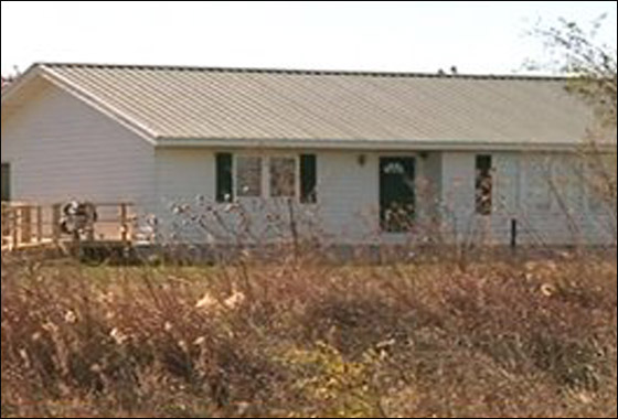 اميريكية متهمة باهمالها بتربية 103 كلاب!! صورة رقم 5 اميريكية متهمة باهمالها بتربية 103 كلاب!! صورة رقم 5