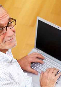 راعي اغنام استرالي يتعرض راعي اغنام استرالي يتعرض