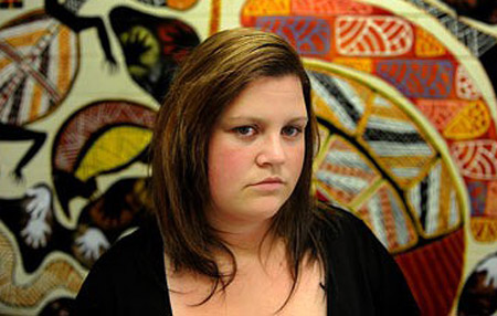 رفضوا طلبها للعمل بسبب لون بشرتها الفاتح! صورة رقم 2 رفضوا طلبها للعمل بسبب لون بشرتها الفاتح! صورة رقم 2