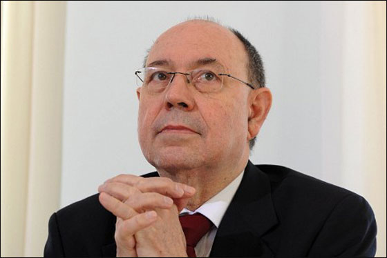 رئيس الكنيسة الالمانية شنايدر: 