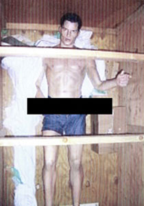 التماثيل الاباحية للأمير جفري وخطيبته تثير أزمة قضائية! صورة رقم 1 التماثيل الاباحية للأمير جفري وخطيبته تثير أزمة قضائية! صورة رقم 1