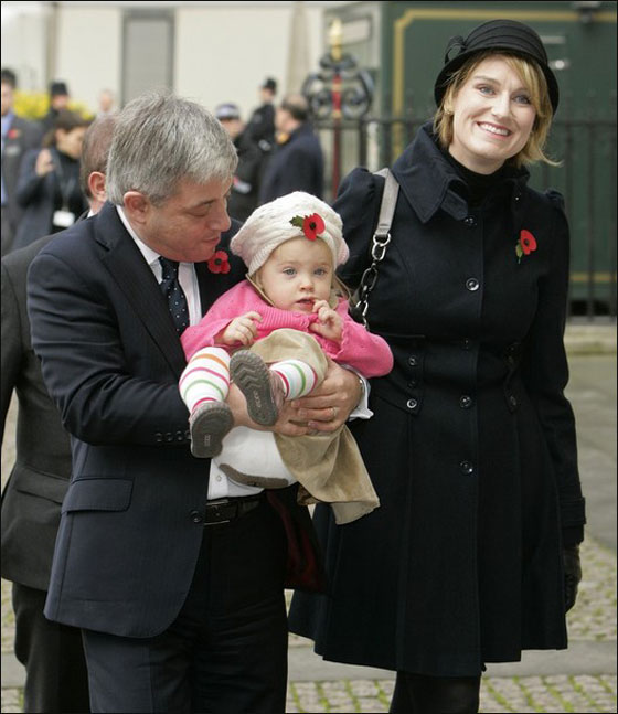 زوجة رئيس مجلس العموم البريطاني بهلوانية! صورة رقم 5 زوجة رئيس مجلس العموم البريطاني بهلوانية! صورة رقم 5