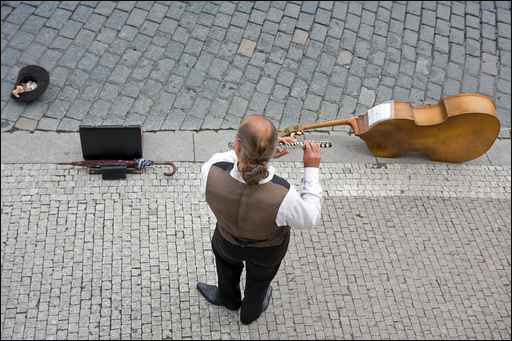 لتمويل الفنانين المتسولين.. هولندا تجمع التبرعات الالكترونية!  صورة رقم 5