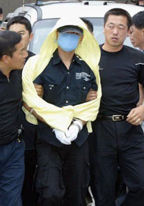 بدم بارد: سفاح كوري قتل اكثر من 100 شخص وعشرات الكلاب!  صورة رقم 2