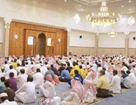 طبيب مصاب بانفصام ذهني يرعب المصلين! صورة رقم 1