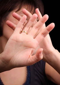 تزوج زوجها من اخرى.. فسكبت عليه ماء النار انتقاما! صورة رقم 1