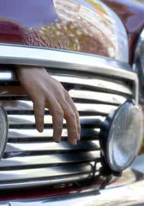 صور زوجته منزوعة في احضان عشيقها.. فقتلته! صورة رقم 1