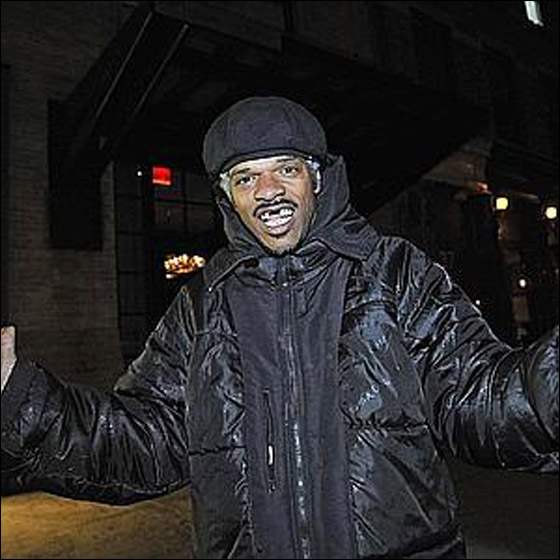 متسول اضحك اوبرا وينفري فاهدته 100 دولار! صورة رقم 3 متسول اضحك اوبرا وينفري فاهدته 100 دولار! صورة رقم 3