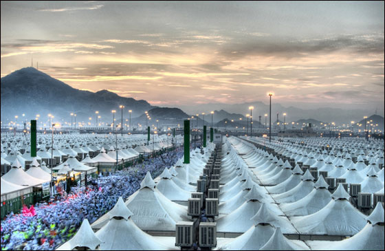 الحجاج يتوجهون لمشعر منى.. لقضاء الحجاج يتوجهون لمشعر منى.. لقضاء