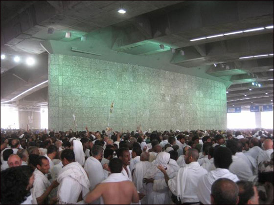 الحجاج يتوجهون لمشعر منى.. لقضاء الحجاج يتوجهون لمشعر منى.. لقضاء