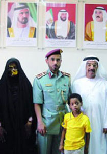 بعد 5 سنوات قضاها الطفل في المستشفى عثر على والده مسجونا! صورة رقم 1