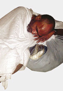 افريقي باع مزرعته وذهب للحج نيابة عن عمه الذي قتله!! صورة رقم 1 افريقي باع مزرعته وذهب للحج نيابة عن عمه الذي قتله!! صورة رقم 1