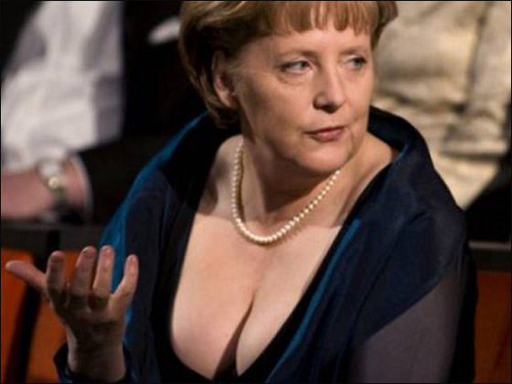 ميركل: المانيا لا تعاني من وفرة الاسلام بل من انحسار المسيحية! صورة رقم 4 ميركل: المانيا لا تعاني من وفرة الاسلام بل من انحسار المسيحية! صورة رقم 4