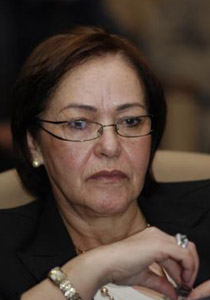 في عيد الأضحى.. فلة في المقبرة وبهية في المستشفى!! صورة رقم 2 في عيد الأضحى.. فلة في المقبرة وبهية في المستشفى!! صورة رقم 2