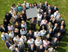 33 امرأة محتجة يحبسن انفسهن في منجم عمقه 900 متر! صورة رقم 1 33 امرأة محتجة يحبسن انفسهن في منجم عمقه 900 متر! صورة رقم 1