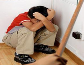 أجبرا أطفالهما على شرب 