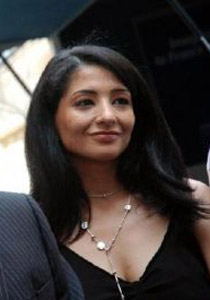 ساركوزي يعين وزيرة جزائرية مسلمة في حكومته تعادي المحجبات صورة رقم 1