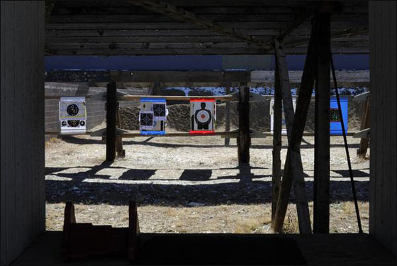 توأمتان تستخدمان مسدسين وتنتحرا!! صورة رقم 6 توأمتان تستخدمان مسدسين وتنتحرا!! صورة رقم 6