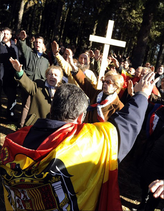 جمعية تدعو لنسف صليب 