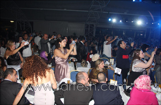 بالصور.. حفلة الفنان انور نور في بيروت!! صورة رقم 8 بالصور.. حفلة الفنان انور نور في بيروت!! صورة رقم 8