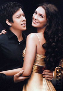 اتهام مغني روك اندونيسي بتصوير ممارسته للنوع مع الفتيات! صورة رقم 1 اتهام مغني روك اندونيسي بتصوير ممارسته للنوع مع الفتيات! صورة رقم 1