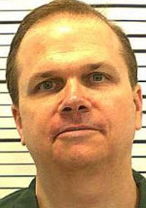 طرح البوم وقعه جون لينون قبل اغتياله للبيع مقابل 850 الف! صورة رقم 2 طرح البوم وقعه جون لينون قبل اغتياله للبيع مقابل 850 الف! صورة رقم 2