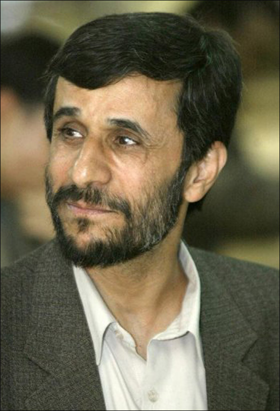 نجاد يعرض سيارته للبيع في مزاد.. لتمويل بناء مساكن!  صورة رقم 7