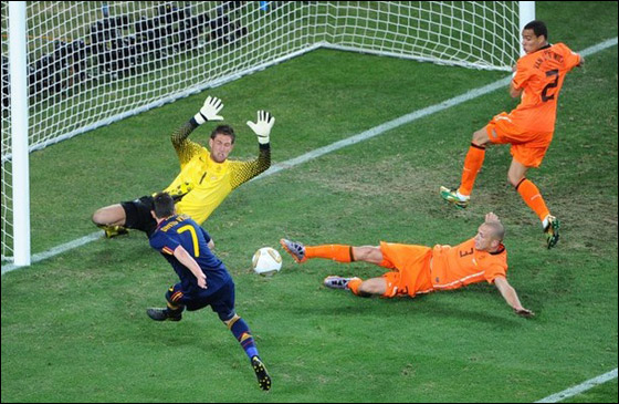 عملة نقدية تخليدا لفوز اسبانيا بمونديال 2010 صورة رقم 11 عملة نقدية تخليدا لفوز اسبانيا بمونديال 2010 صورة رقم 11