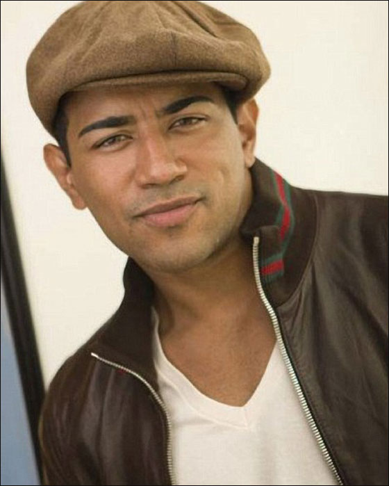 ممثل يقتل امه بالسيف ويردد تراتيل مسيحية حول جثتها!! صورة رقم 9 ممثل يقتل امه بالسيف ويردد تراتيل مسيحية حول جثتها!! صورة رقم 9