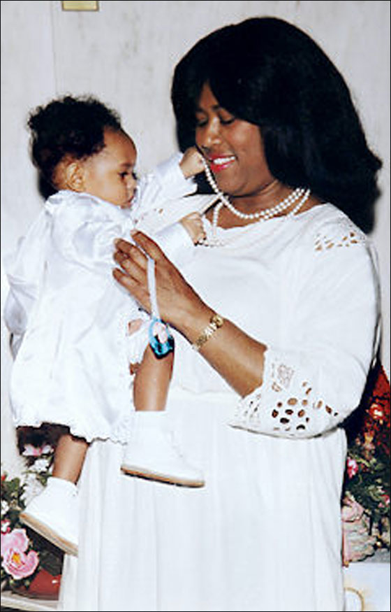 ممثل يقتل امه بالسيف ويردد تراتيل مسيحية حول جثتها!! صورة رقم 6 ممثل يقتل امه بالسيف ويردد تراتيل مسيحية حول جثتها!! صورة رقم 6