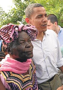 اثناء تأدية الحج.. جدة اوباما دعت لحفيدها دخول الاسلام!!  صورة رقم 1
