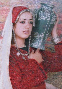 الرئيس عباس يتحمل تكاليف علاج اسيرة محررة بعد تعرضها لاعتداء صورة رقم 1