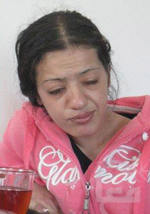 الرئيس عباس يتحمل تكاليف علاج اسيرة محررة بعد تعرضها لاعتداء صورة رقم 2