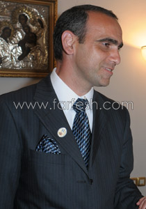 عرض صور للمسيح تمس مشاعر المسيحيين وتثير غضبا في يافا!! صورة رقم 1 عرض صور للمسيح تمس مشاعر المسيحيين وتثير غضبا في يافا!! صورة رقم 1