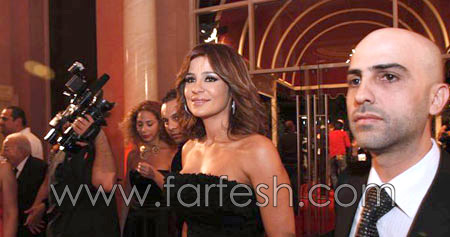 مهرجان بيروت يفضح عمر غادة عبد الرازق وفستانها يثير الفضول! صورة رقم 3 مهرجان بيروت يفضح عمر غادة عبد الرازق وفستانها يثير الفضول! صورة رقم 3