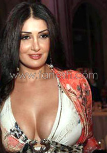 مهرجان بيروت يفضح عمر غادة عبد الرازق وفستانها يثير الفضول! صورة رقم 1 مهرجان بيروت يفضح عمر غادة عبد الرازق وفستانها يثير الفضول! صورة رقم 1