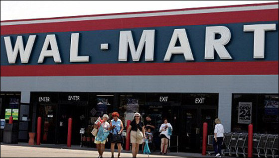 في المئة من عمرها ورغم الانتفاخ في رأسها وتصر على العمل!! صورة رقم 3 في المئة من عمرها ورغم الانتفاخ في رأسها وتصر على العمل!! صورة رقم 3