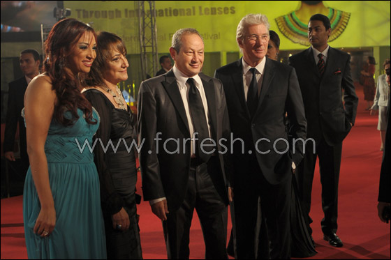 كبار النجمات يبرزن كبار النجمات يبرزن