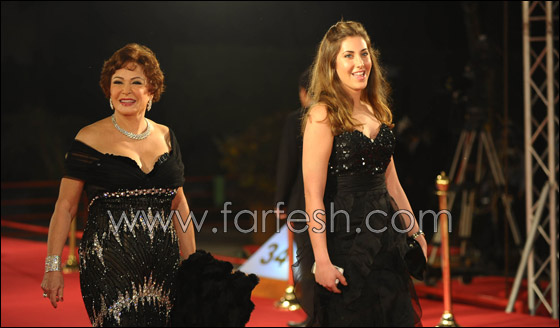 كبار النجمات يبرزن كبار النجمات يبرزن