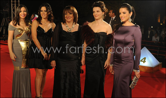 كبار النجمات يبرزن كبار النجمات يبرزن