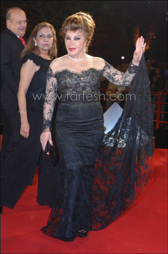 كبار النجمات يبرزن كبار النجمات يبرزن