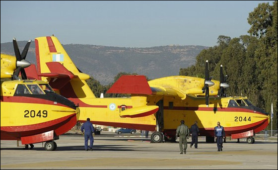 رغم المساعدات.. لن تنجح السيطرة على النيران قبل مساء الغد  صورة رقم 5