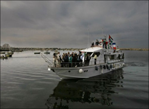 34 سفينة محملة بالمساعدات الإنسانية تستعد لكسر حصار غزة! صورة رقم 3