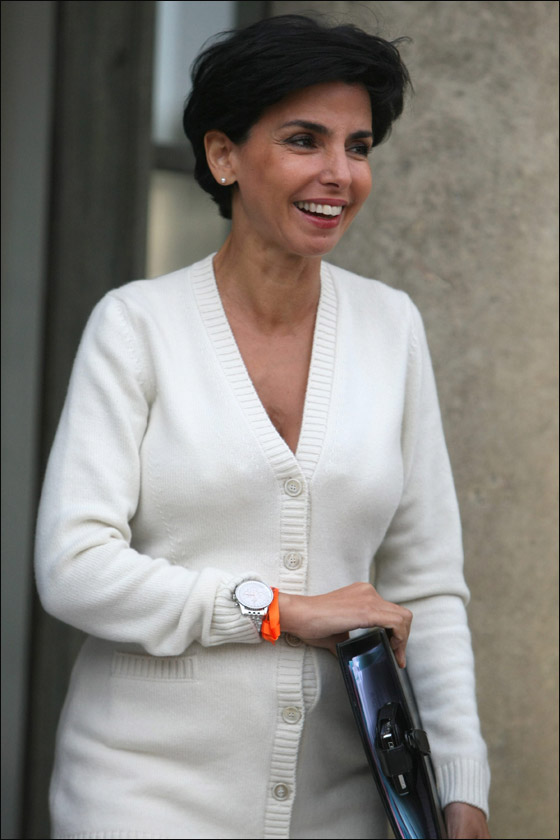 وزيرة العدل الفرنسية تقاضي مغني بتهمة.. السب والقذف!  صورة رقم 5