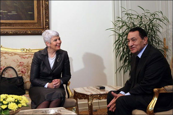 وثائق مسربة من ويكيليكس تكشف: مستقبل الرئاسة بمصر غامض صورة رقم 2 وثائق مسربة من ويكيليكس تكشف: مستقبل الرئاسة بمصر غامض صورة رقم 2